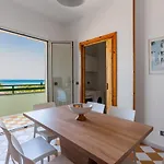 Cozy House-fronte Mare