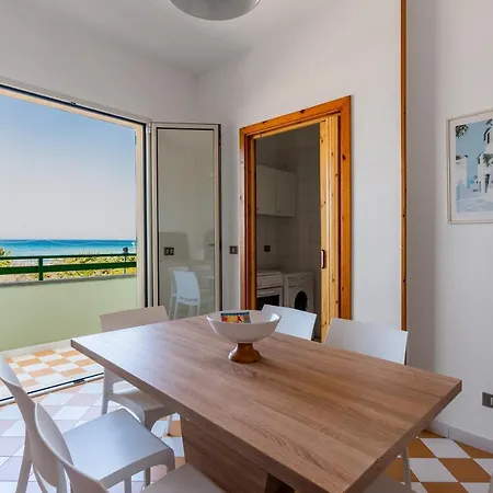Cozy House-fronte Mare