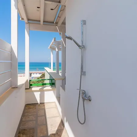 Apartmán Cozy House-fronte Mare *